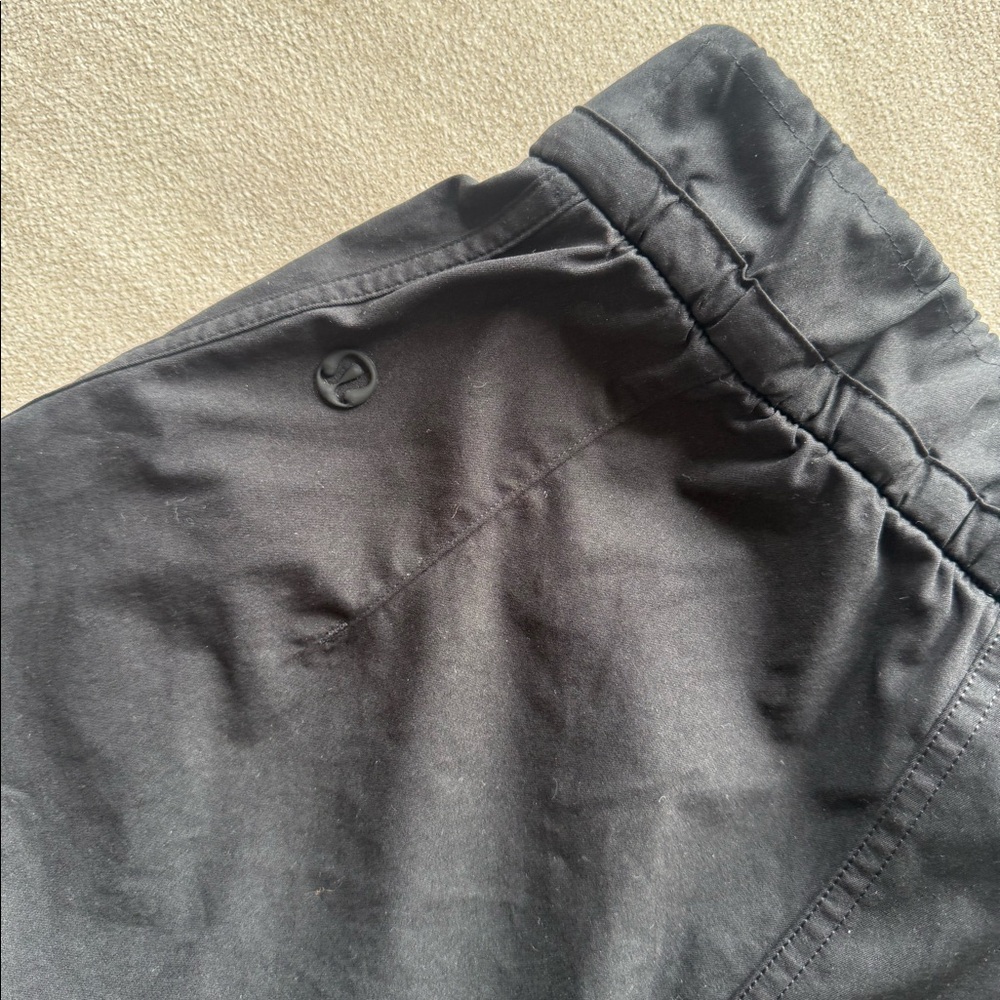 LULULEMON CINCHABLE WAIST HIGH RISE WOVEN SHORT SIZE XXS - Picture 3 of 4